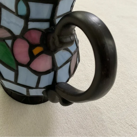 Tiffany Style Cheyenne Stained Glass Lighted Teapot Accent Table Lamp - Picture 8 of 16